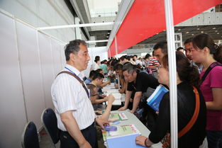 省教育考試院在南京開展高考志愿填報咨詢服務