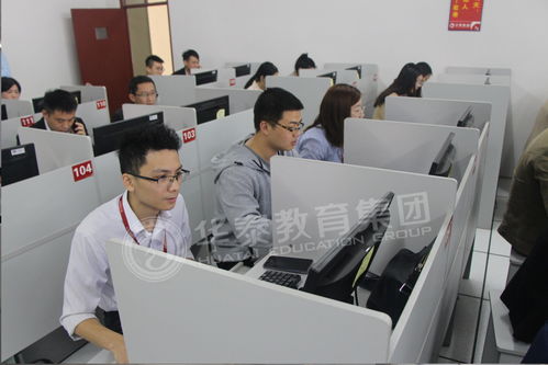 華泰教育 一站式服務，愛心護航自考學子教育夢想